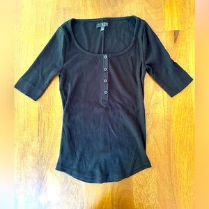 J. Crew body fitting henley XS nwot black